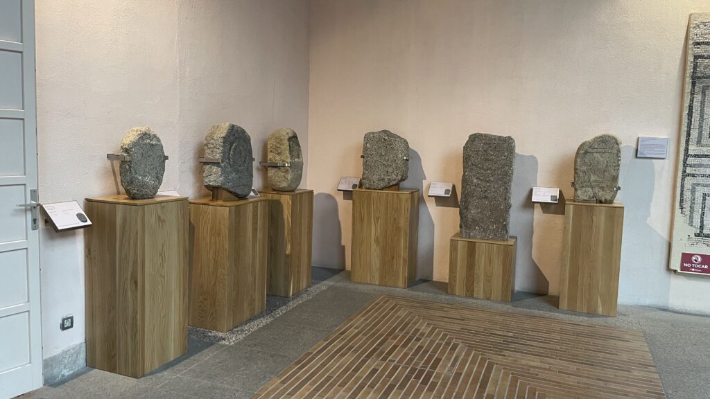 Epigrafía funeraria romana expuesta en el Museo Arqueológico Regional (Alcalá de Henares).